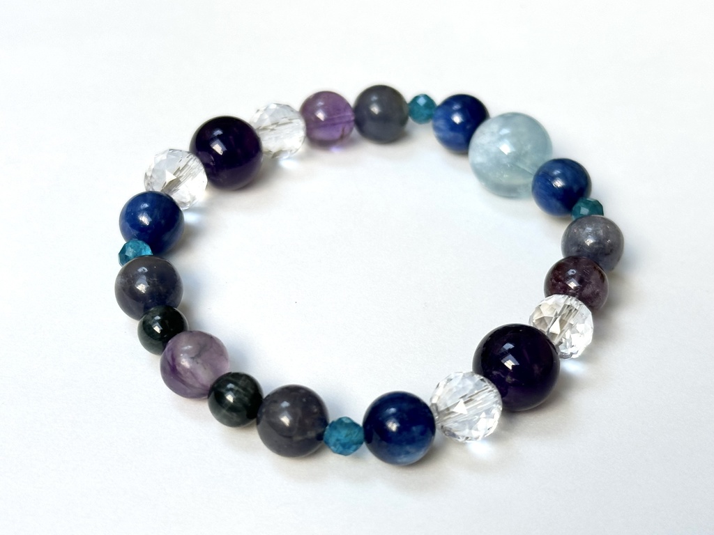 「 空の魔法 」 ✯ アクアマリン カイヤナイト アパタイト アメジスト イーグルアイ エンジェルシリカ/ 天然石ブレスレット パワーストーン 天然石アクセサリー