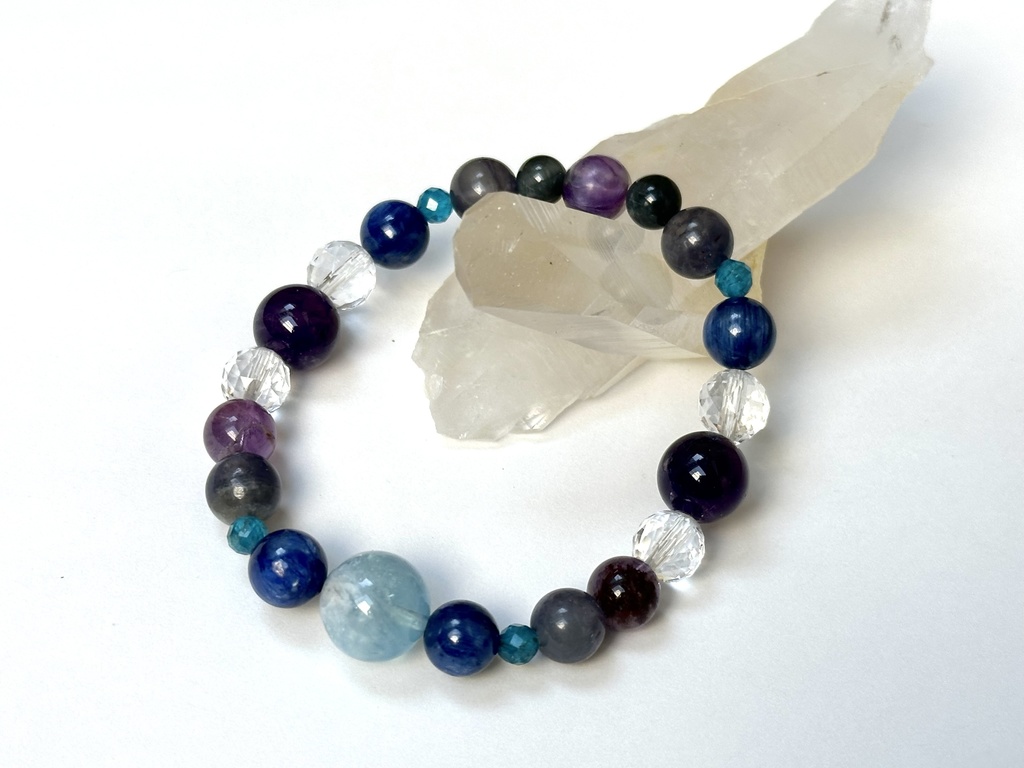 「 空の魔法 」 ✯ アクアマリン カイヤナイト アパタイト アメジスト イーグルアイ エンジェルシリカ/ 天然石ブレスレット パワーストーン 天然石アクセサリー