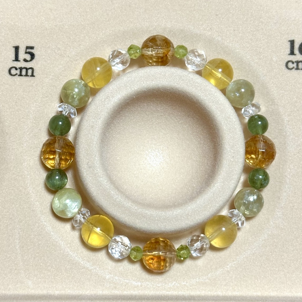 「 ノエルの星 」 ✯ シトリン ペリドット イエローフローライト ゴールデンマイカ グリーンアパタイト/ 天然石ブレスレット パワーストーン 天然石アクセサリー