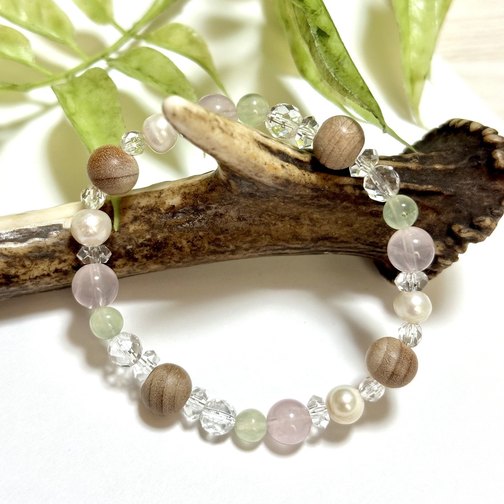 「 桜と芽吹 」 ✯ 和桜 ローズクォーツ 淡水パール プレナイト / 天然石ブレスレット パワーストーン 天然石アクセサリー
