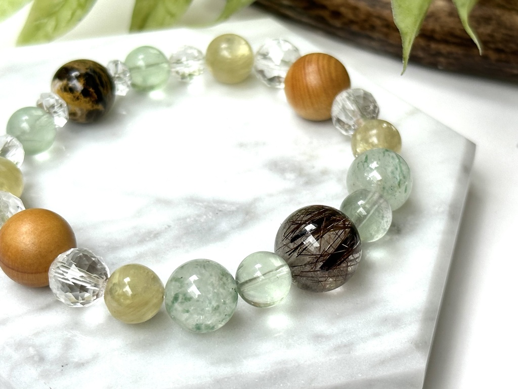 「 芽吹き 」 ✯ ブロンズルチルクォーツ フローライト フックサイトインクォーツ ゴールデンマイカ 榧 ボルダーオパール/ 天然石ブレスレット パワーストーン 天然石アクセサリー