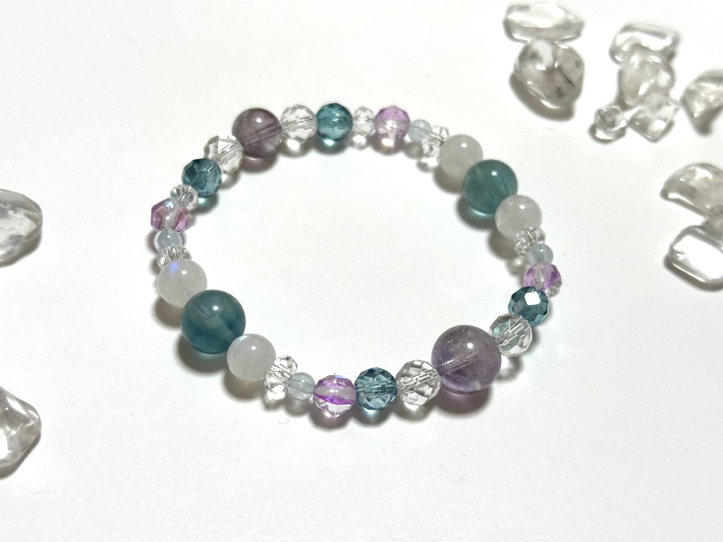 「 人魚姫の恋 」 ✯ アメジスト ムーンストーン ルナフラッシュ アクアオーラ フェザーインフローライトetc/ 天然石ブレスレット パワーストーン 天然石アクセサリー