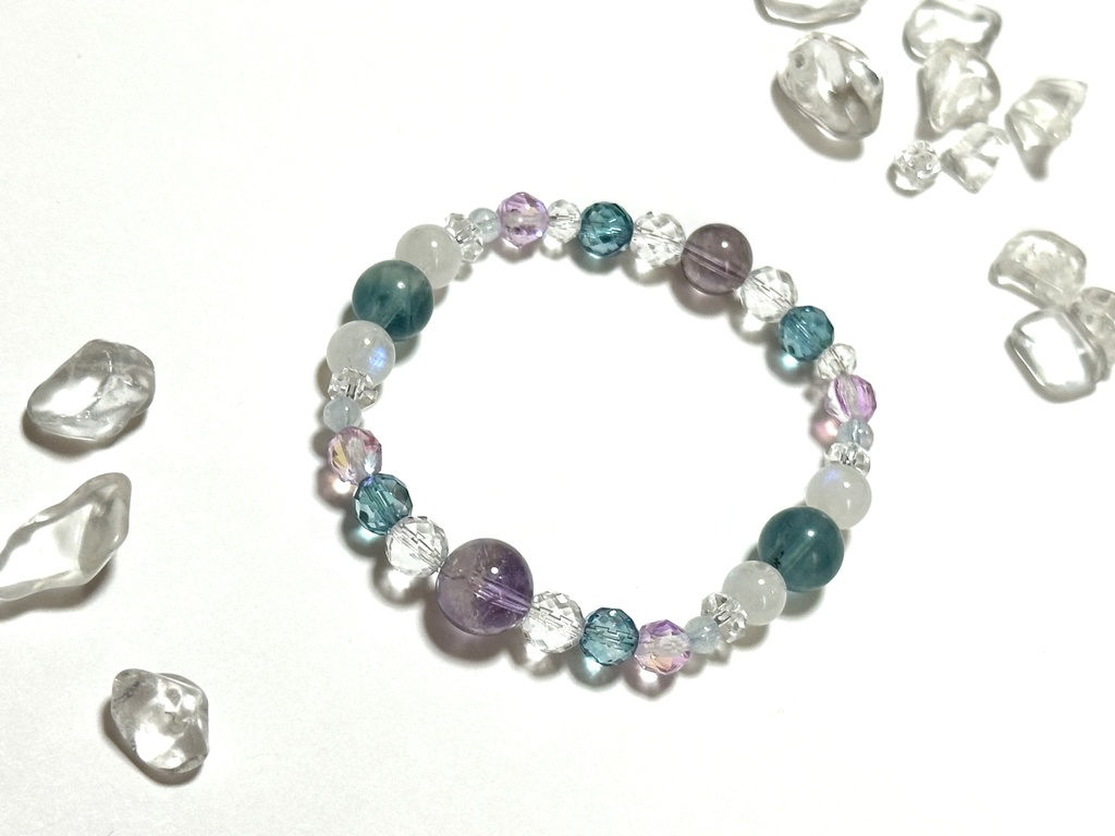 「 人魚姫の恋 」 ✯ アメジスト ムーンストーン ルナフラッシュ アクアオーラ フェザーインフローライトetc/ 天然石ブレスレット パワーストーン 天然石アクセサリー