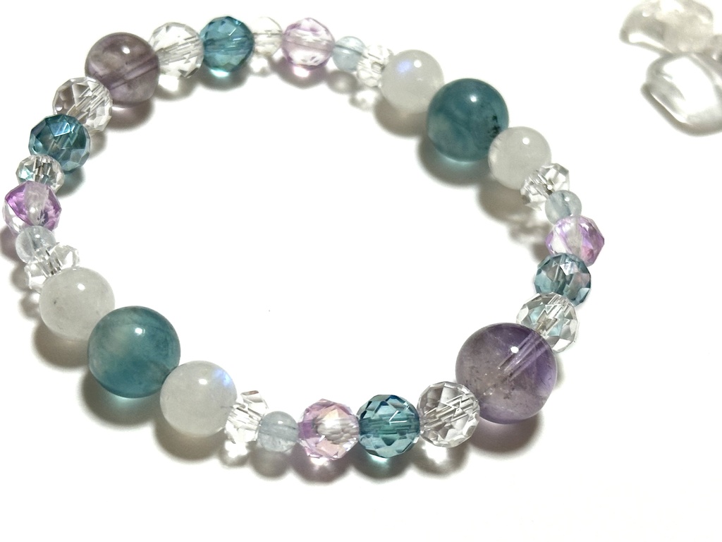 「 人魚姫の恋 」 ✯ アメジスト ムーンストーン ルナフラッシュ アクアオーラ フェザーインフローライトetc/ 天然石ブレスレット パワーストーン 天然石アクセサリー
