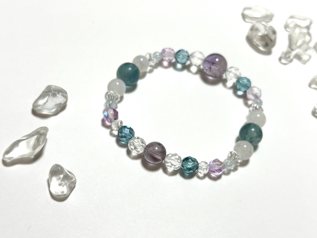 「 人魚姫の恋 」 ✯ アメジスト ムーンストーン ルナフラッシュ アクアオーラ フェザーインフローライトetc/ 天然石ブレスレット パワーストーン 天然石アクセサリー