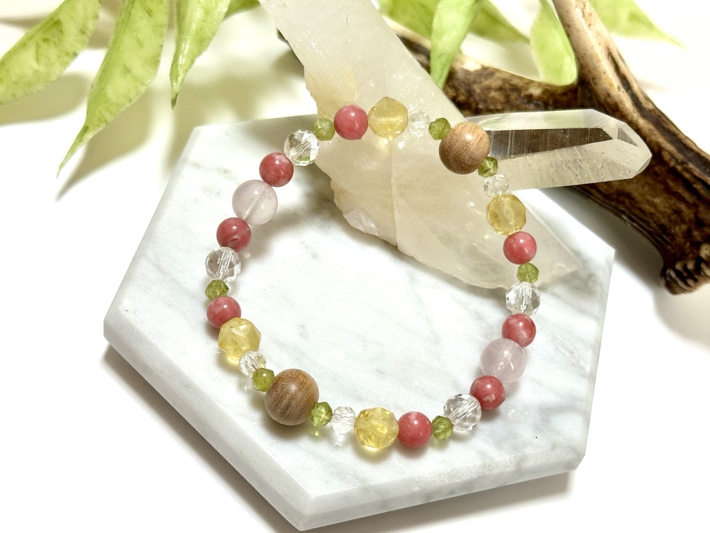 「 百日紅 」 ✯ 和桜 チューライト ペリドット フローライト ローズクォーツetc/ 天然石ブレスレット パワーストーン 天然石アクセサリー