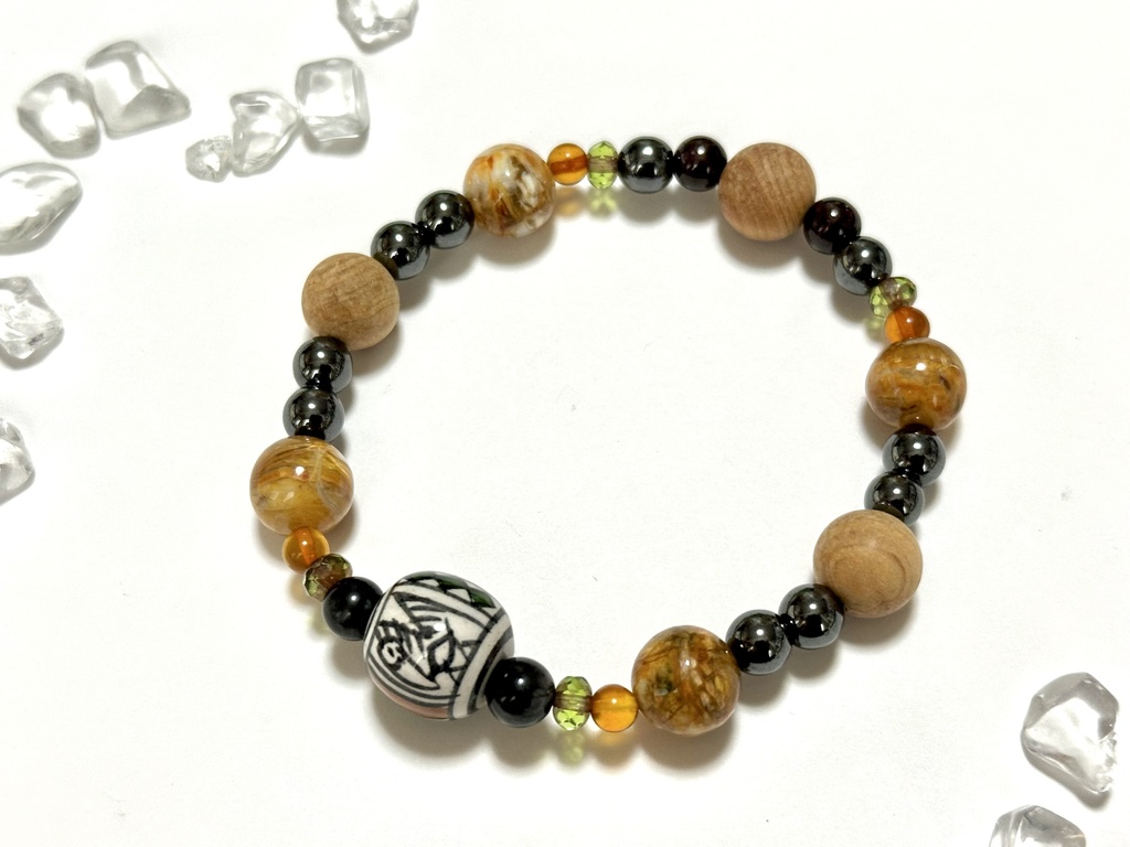 「 飛翔 」 ✯ コンドル アンデスビーズ イーグルアイ 琥珀 崖柏 ゴールデンオパール ヘマタイト ガーネット チェコビーズ / 天然石ブレスレット パワーストーン 天然石アクセサリー