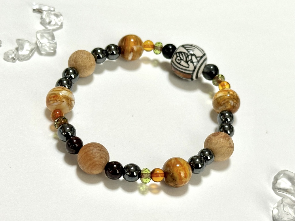 「 飛翔 」 ✯ コンドル アンデスビーズ イーグルアイ 琥珀 崖柏 ゴールデンオパール ヘマタイト ガーネット チェコビーズ / 天然石ブレスレット パワーストーン 天然石アクセサリー