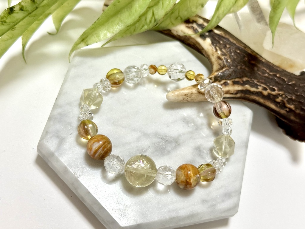 「 やわらかな光のはじまり 」  ✯ レモンクォーツ ゴールデンオパール 琥珀 シトリン チェコビーズ etc / 天然石ブレスレット パワーストーン 天然石アクセサリー