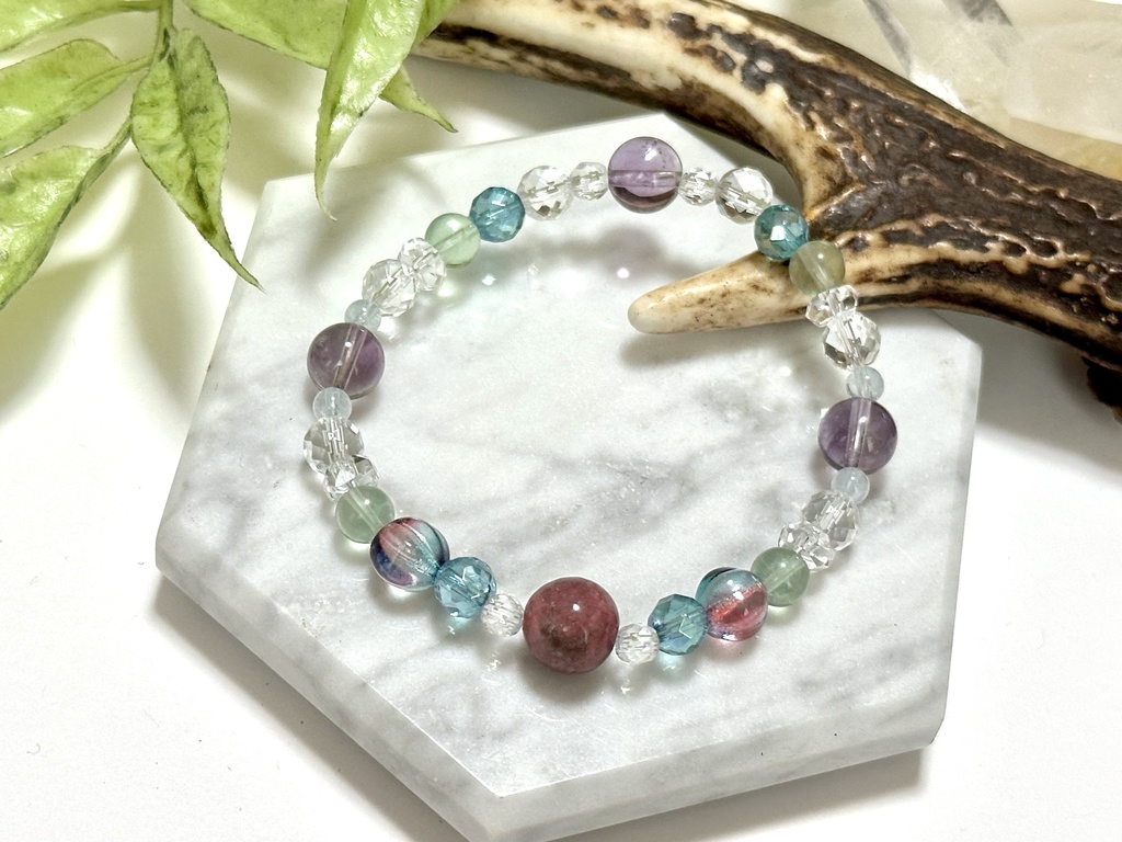 「 梅雨の花 」  ✯ ロードナイト アメジスト アクアオーラ アクアマリン チェコビーズ etc / 天然石ブレスレット パワーストーン 天然石アクセサリー