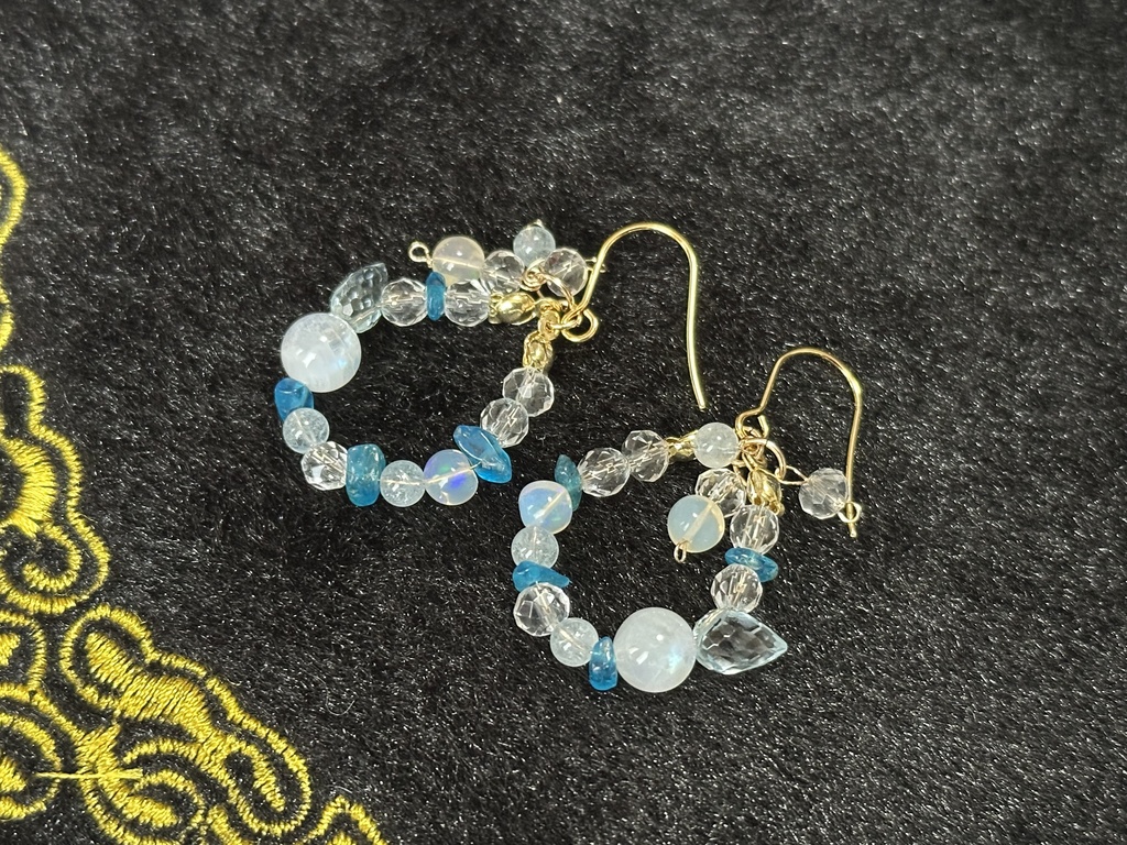 「 雫滴る 」 ✯ ブルートパーズ オパール ムーンストーン アクアマリン アパタイト 水晶 / 天然石ピアス 天然石イヤリング パワーストーン 天然石アクセサリー