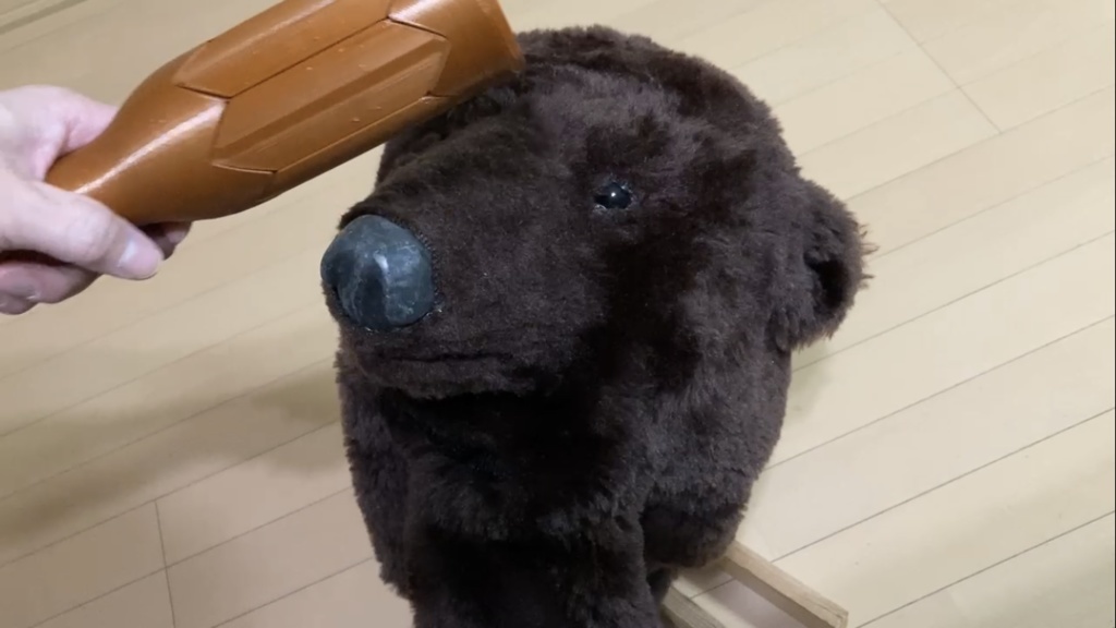 繰り返し使える! 割れるビンのオモチャ『ガチャビン』