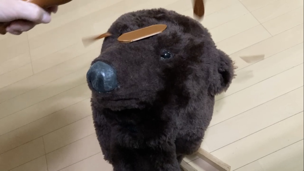 繰り返し使える! 割れるビンのオモチャ『ガチャビン』