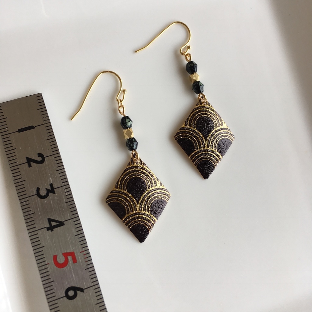 和柄 青海波文様ピアス