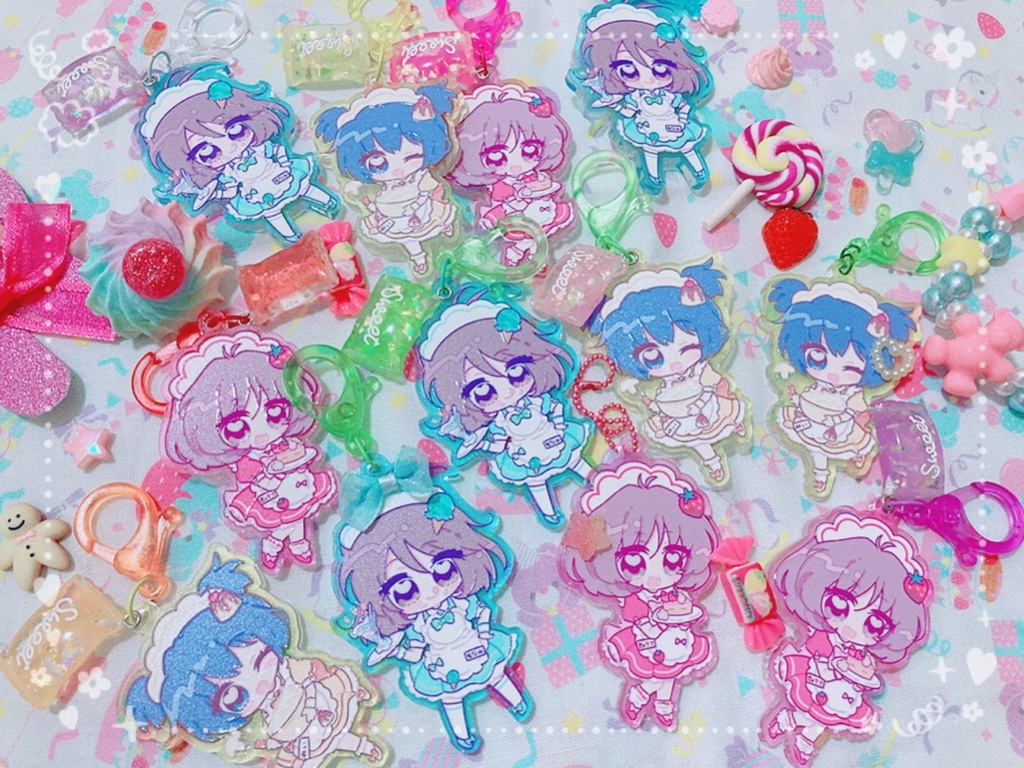 hymn🍓🍨🍮ウエイトレスアクキー♡