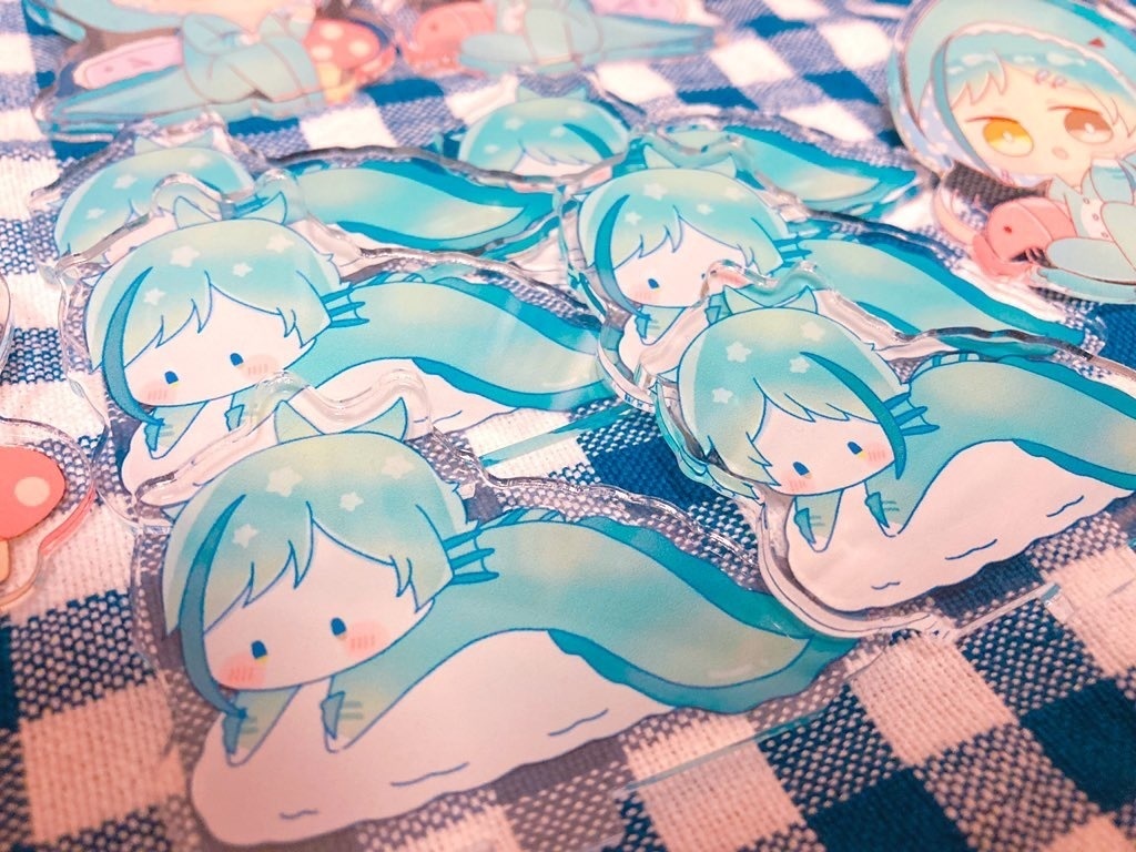 【予約グッズ】稚魚ちゃんのアクリルスタンド