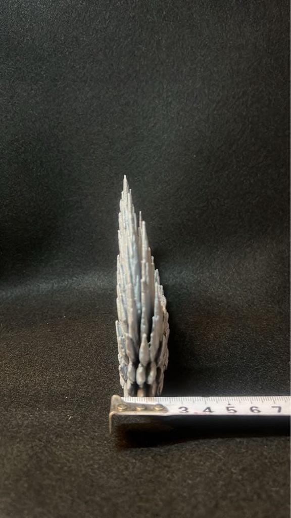 【エフェクト】岩波 フィギュア演出パーツ 幅13cm|うねる岩のジオラマエフェクト 高さ約10cm 必殺技・バトルシーンの演出に