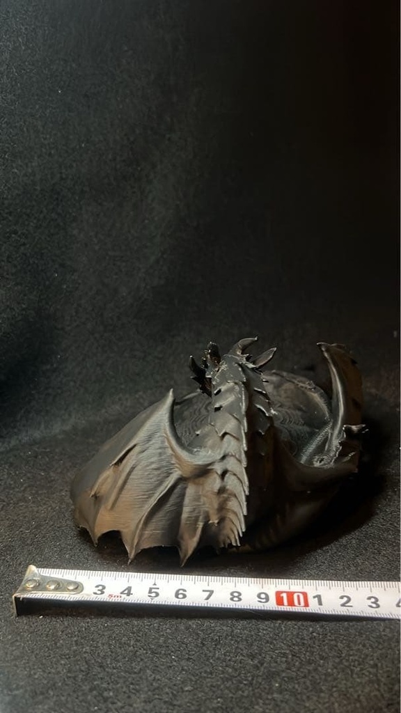 【龍脈】眠り黒龍の懐 フィギュア台座 幅15cm|龍の腹に飾るドラゴンジオラマベース ブラック ドラゴン・召喚シーンに 龍脈シリーズ