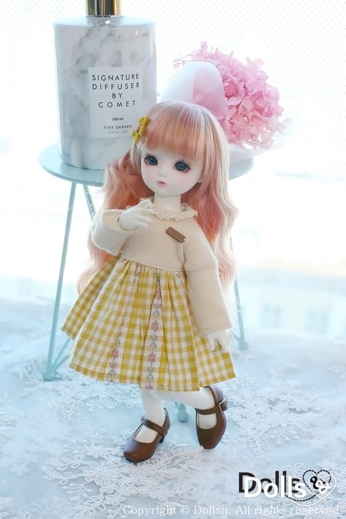 ベージュのニットドレス 1/6 USD
