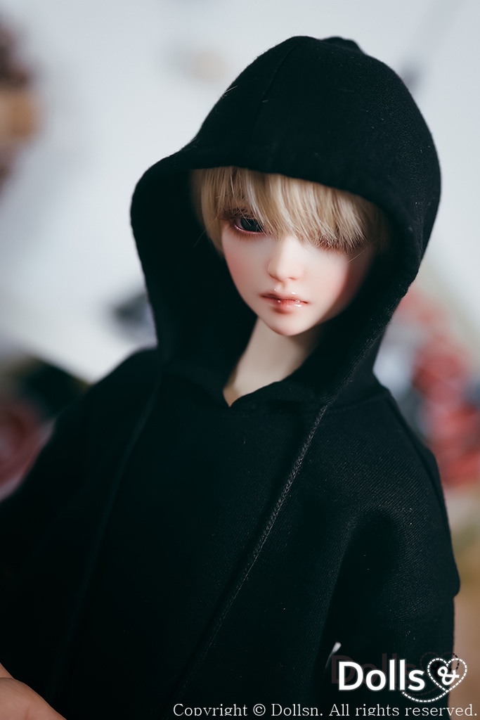 レイヤードフードTブラック 1/4 MSD 