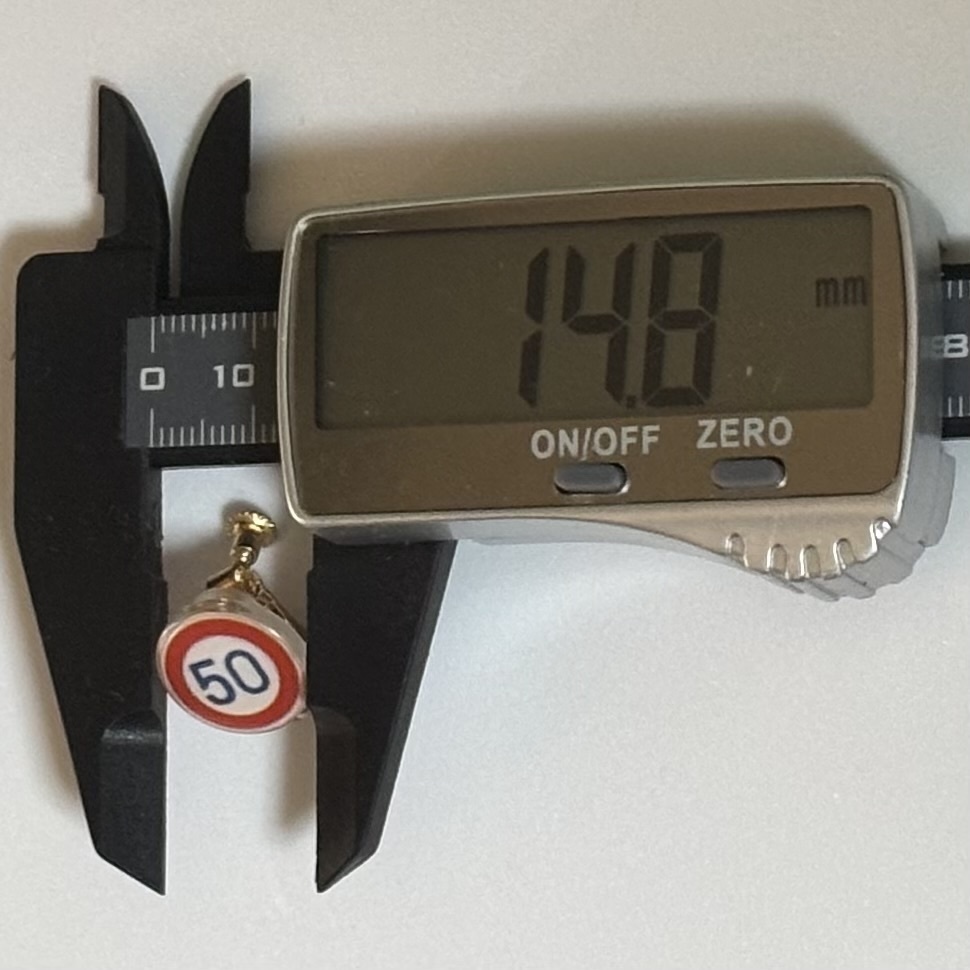 道路標識イヤリング・ピアス(15mm) ※下記注意事項をお読みください