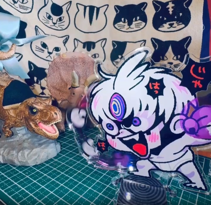 【戦いに飢えた邪視】ぐるぐるパンチアクリルスタンド