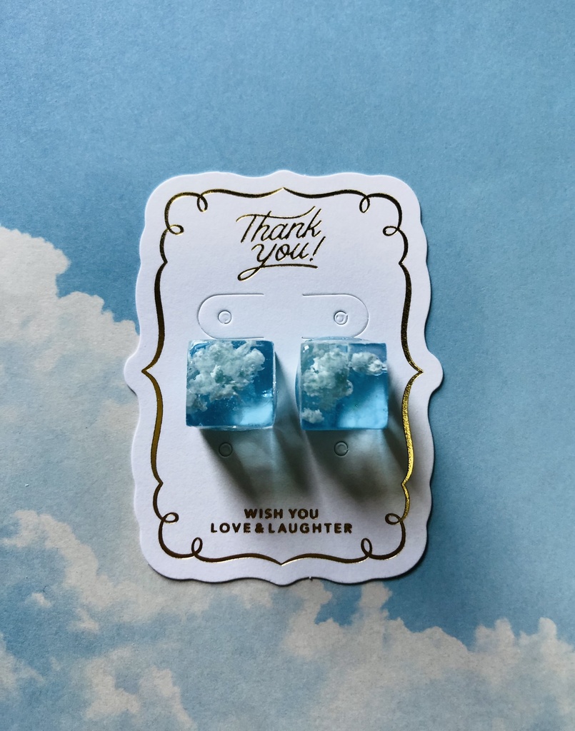 入道雲のキューブピアス 大 気まぐれタナカ商店 Booth