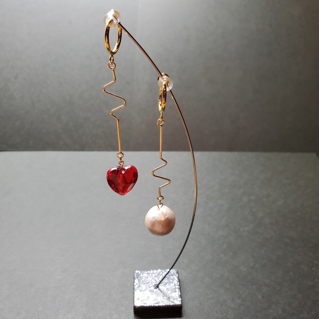 嘘主従イメージイヤリング