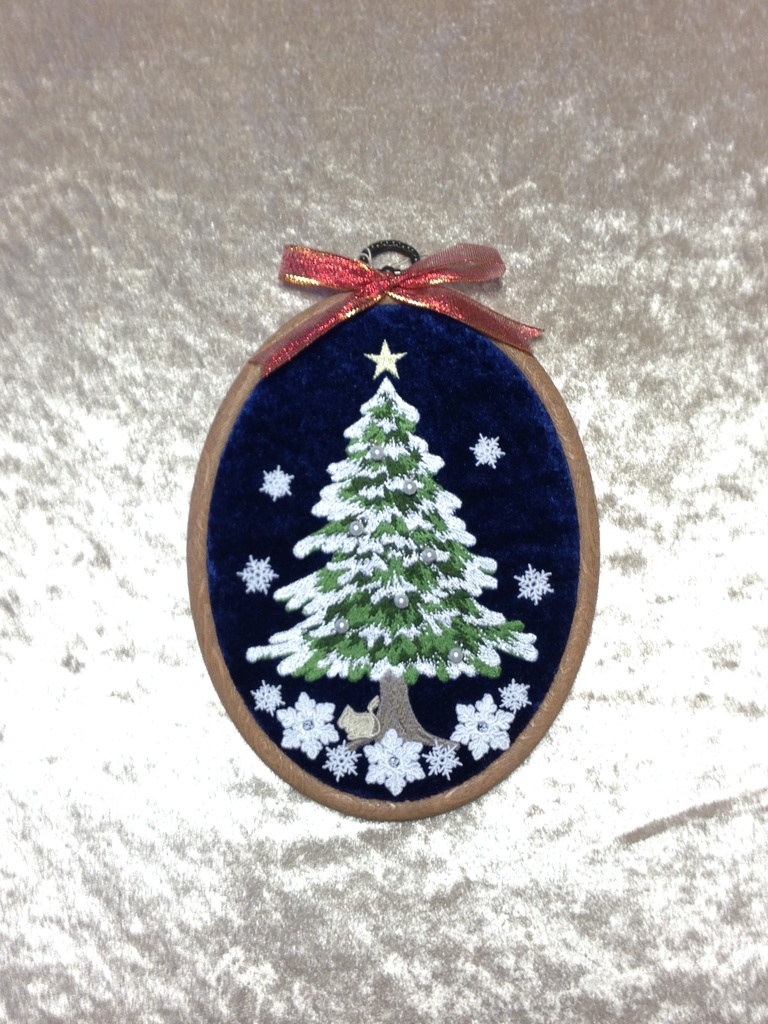 刺繍のクリスマスツリー『森のクリスマス』 TinySpring BOOTH