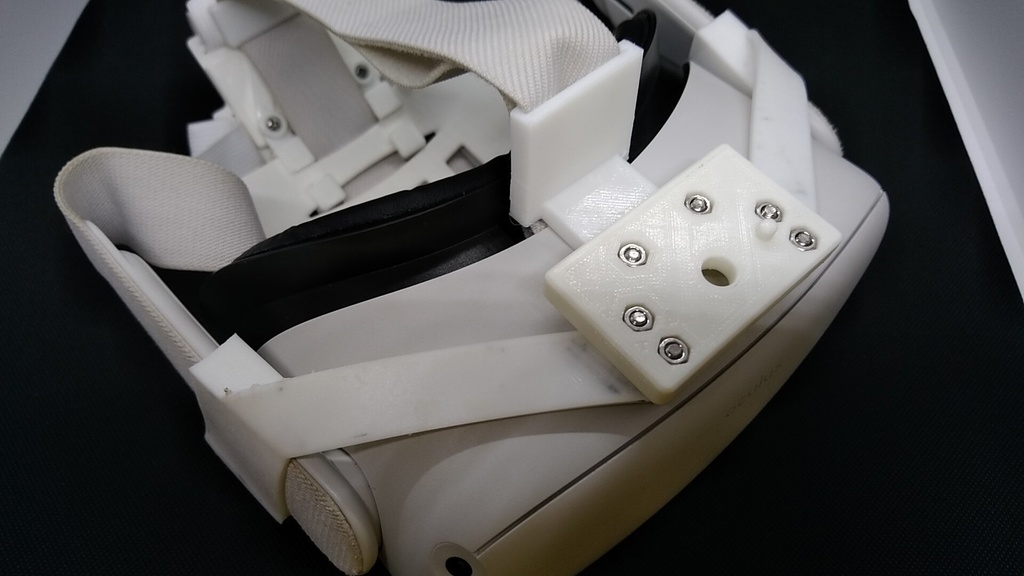 Quest2用トラッカーホルダー(上向き版)