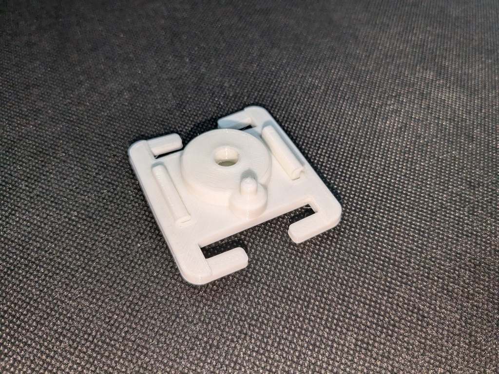 Quest3用トラッカーホルダー