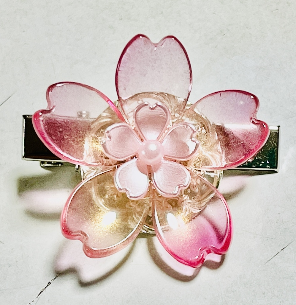桜のブローチ（ピンク）