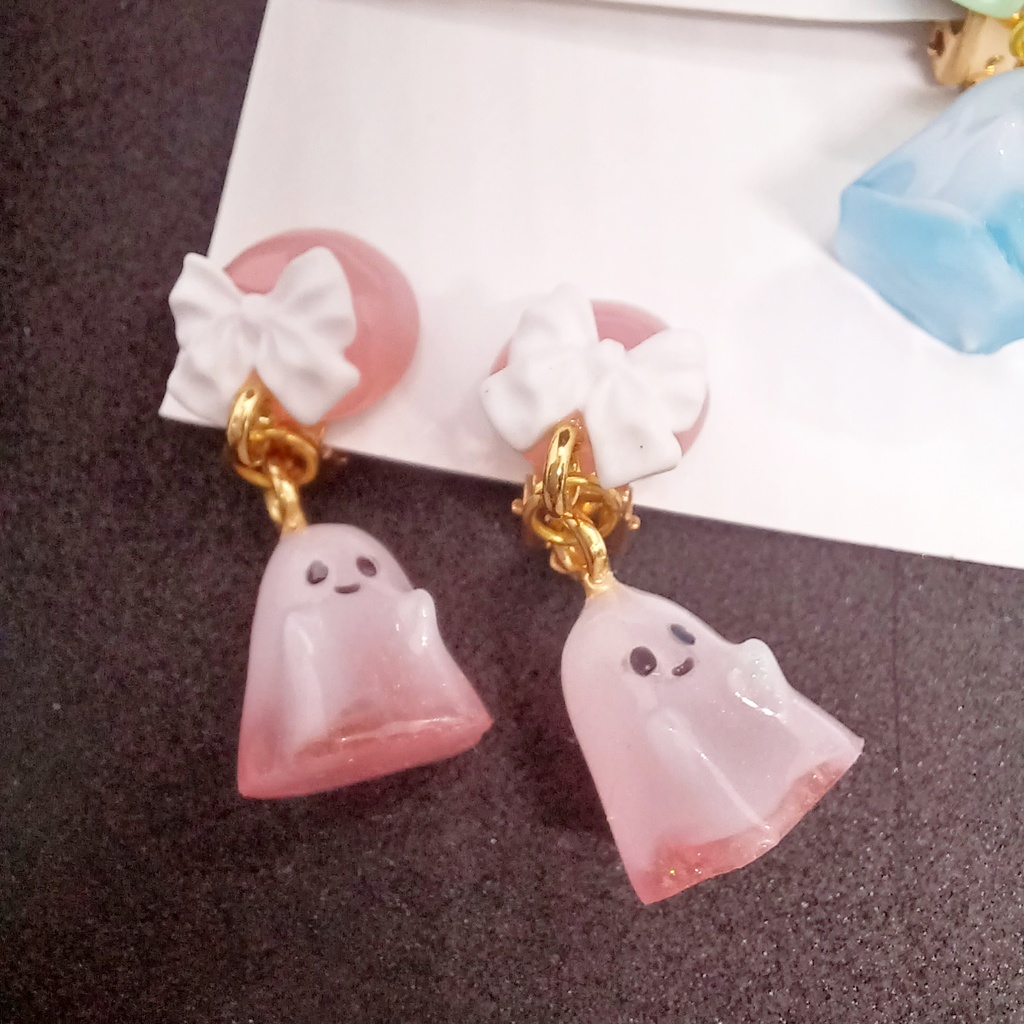 ゆらゆらおばけのイヤリングB