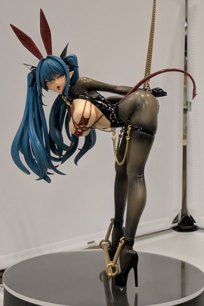 レーゲンスブルク~闇龍の倉庫ダンジョン衣装ver~