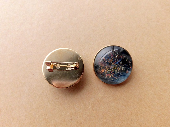 きらめく銀河のブローチ(バリエーション有)