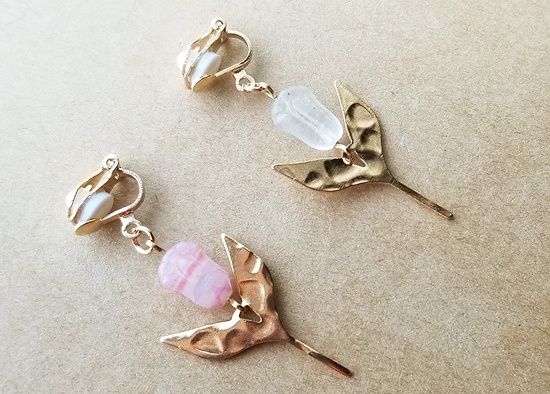 ★カラーバリエ増★一輪チューリップのイヤリング(カラーバリエーション有)