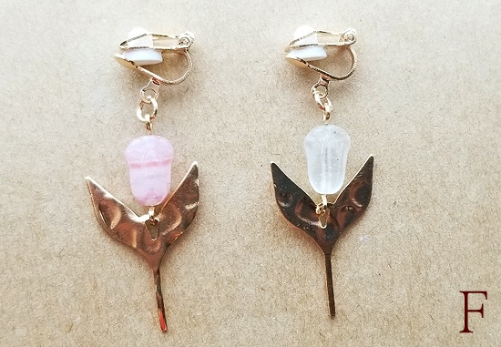 ★カラーバリエ増★一輪チューリップのイヤリング(カラーバリエーション有)