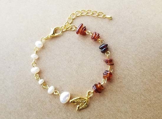 淡水パールとヘソナイトのブレスレット