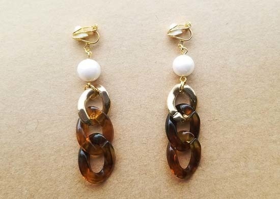 ヴィンテージパールとチェーンのイヤリング（A）