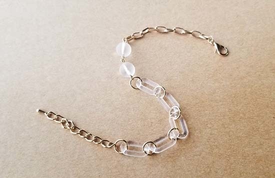クリアチェーンのブレスレット