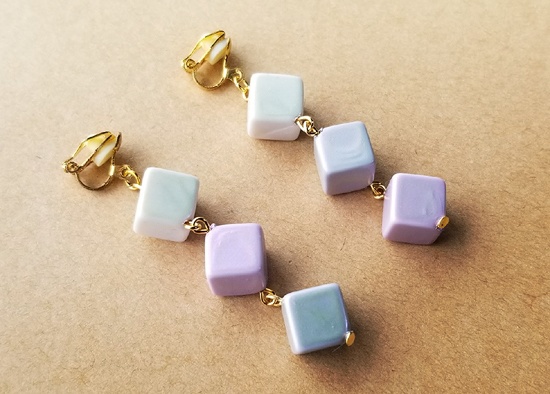 パステルダイスのイヤリング