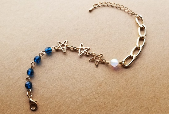 ホールドスターとチェーンのブレスレット