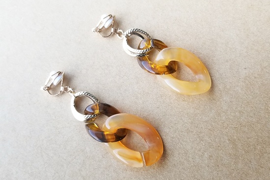 アクリルパーツのコンビネーションイヤリング(チェーンA)