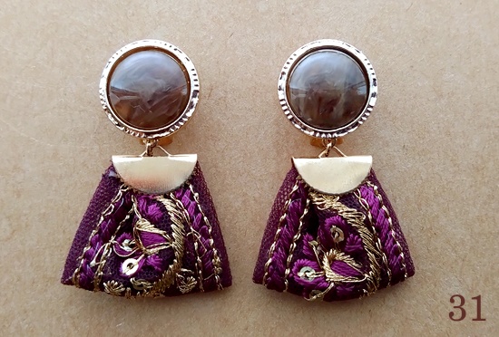 (25/09/09追加)インド刺繍リボンタッセルのイヤリング(バリエーション有)