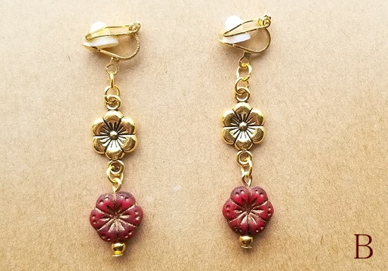 チェコ&メタルフラワーのイヤリング(バリエーション有)