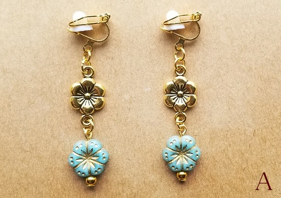 チェコ&メタルフラワーのイヤリング(バリエーション有)