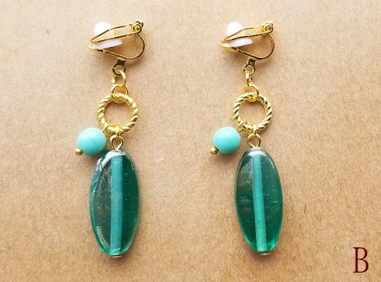 オーロラガラスのイヤリング(バリエーション有)