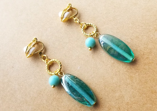 オーロラガラスのイヤリング(バリエーション有)