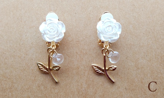 ミニバラと雫のイヤリング(バリエーション有)