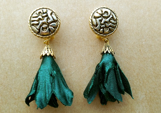 リメイクボタンのイヤリング（L）